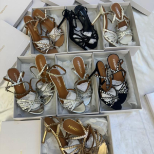 هيلز اكوازورا